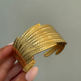Leaf cuff